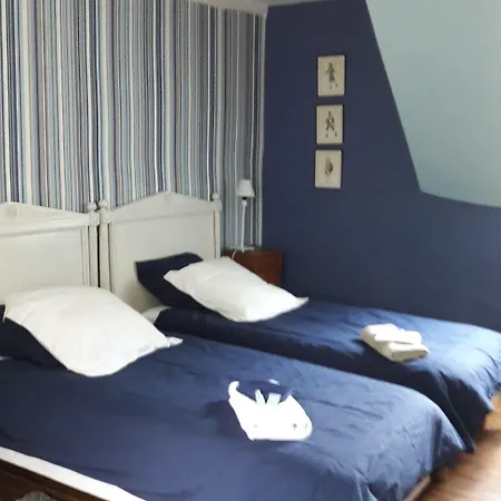 Le Petit Plessis 3*