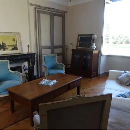Le Petit Plessis Bed and breakfast