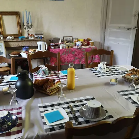 Le Petit Plessis Bed and breakfast