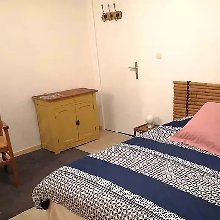 Le Petit Plessis Couette-café 3*