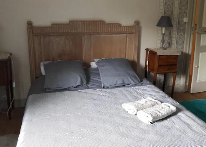 לינה וארוחת בוקר Le Petit Plessis